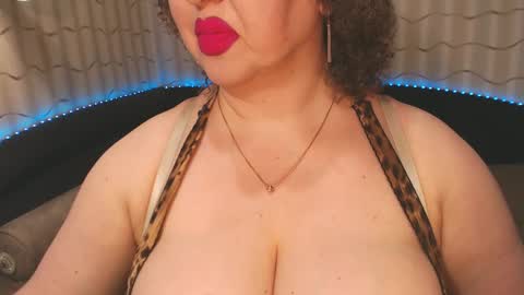 LIpsAddiction online show from 20, 2, 2025