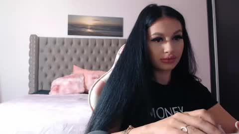 Snapshot of lisa104739 chatting on 14, 11, 2025 Lisa online show from 14, 11, 2025