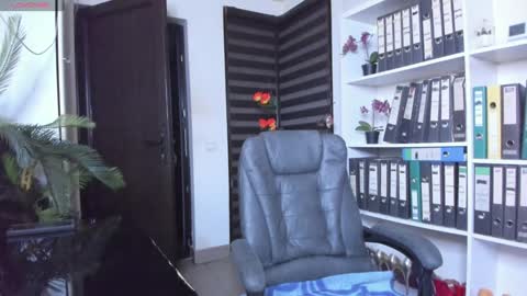 Snapshot of lisa2018 chatting on 30, 11, 2025 lisa online show from 30, 11, 2025