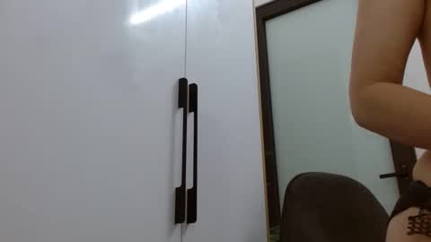 Snapshot of lisa_1011 chatting on 27, 2, 2026 lisa_1011 online show from 27, 2, 2026