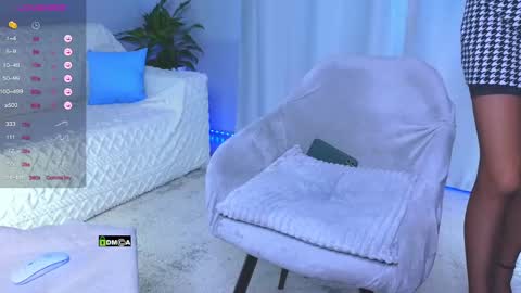 Snapshot of lisa_art chatting on 25, 2, 2025 WelcomeToy control LushDomi 8 min 444tks online show from 25, 2, 2025