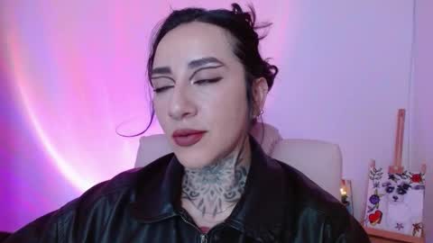 Snapshot of lisa_avila_ chatting on 4, 3, 2026 Lisa online show from 4, 3, 2026