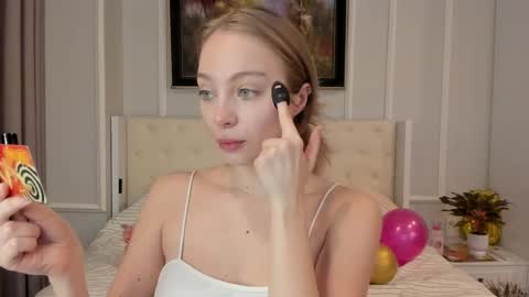 Lisa online show from 15, 4, 2026