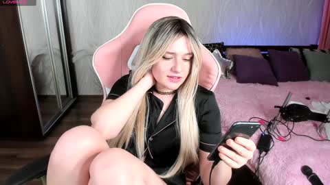 Snapshot of lisa_elfy chatting on 20, 12, 2024 lisa_elfy online show from 20, 12, 2024