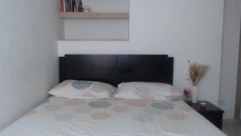 Lisa Santos online show from 5, 3, 2025