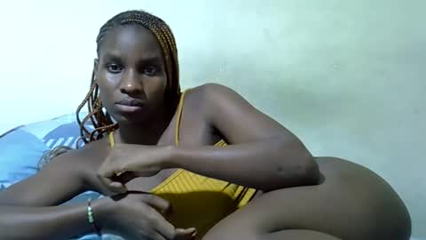 Snapshot of lisa_grifins chatting on 11, 5, 2026 lisa online show from 11, 5, 2026
