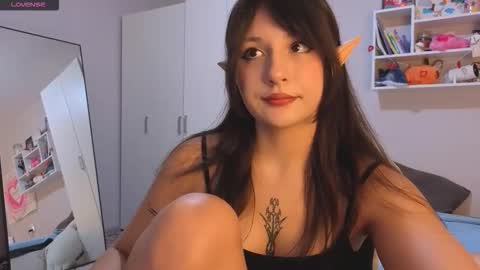 Snapshot of lisa_mzemta chatting on 23, 10, 2025 Lisa online show from 23, 10, 2025