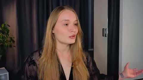 Snapshot of lisa_schiele chatting on 17, 9, 2025 Elisabeth or Lisa online show from 17, 9, 2025