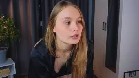 Snapshot of lisa_schiele chatting on 23, 9, 2025 Elisabeth or Lisa online show from 23, 9, 2025