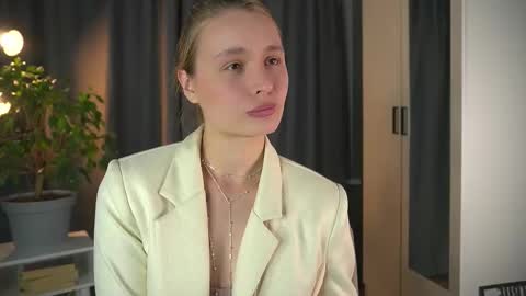 Snapshot of lisa_schiele chatting on 27, 9, 2025 Elisabeth or Lisa online show from 27, 9, 2025