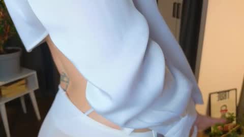 Snapshot of lisa_schiele chatting on 12, 10, 2025 Elisabeth or Lisa online show from 12, 10, 2025