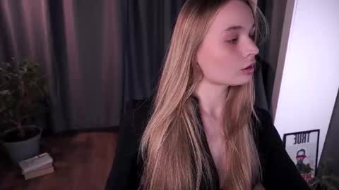 Snapshot of lisa_schiele chatting on 2, 11, 2025 Elisabeth or Lisa online show from 2, 11, 2025