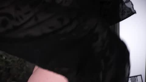 Snapshot of lisa_schiele chatting on 16, 11, 2025 Elisabeth or Lisa online show from 16, 11, 2025