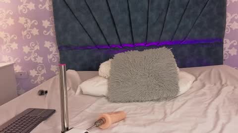 lisa_sweetas online show from 6, 4, 2026