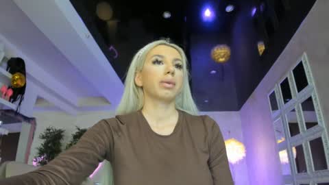 Snapshot of lisaakira chatting on 23, 11, 2025 onlyfans-lisaakira instagram-lisaakira9 twitter-lisaakira4 online show from 23, 11, 2025