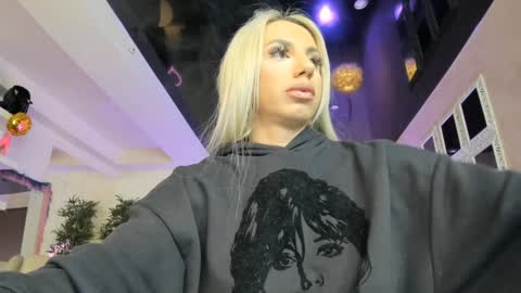 Snapshot of lisaakira chatting on 1, 12, 2025 onlyfans-lisaakira instagram-lisaakira9 twitter-lisaakira4 online show from 1, 12, 2025