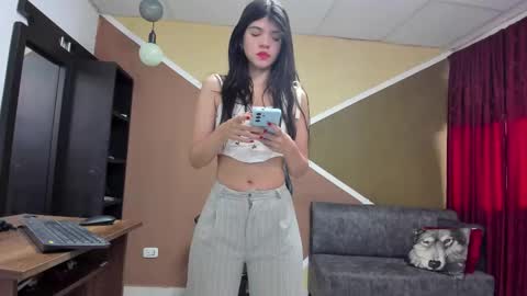 Lisa Gray Independent Model online show from 22, 10, 2025