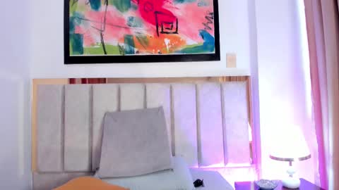 Snapshot of lisahadwiin chatting on 18, 2, 2025 LisaHadwiin online show from 18, 2, 2025