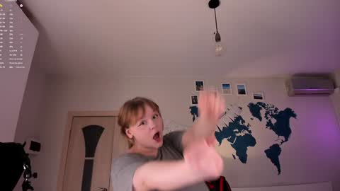 Snapshot of lisalaas chatting on 13, 12, 2024 -Lisa- Help me to reach 100 thumbs up3 online show from 13, 12, 2024