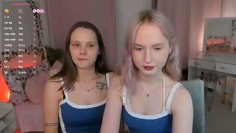 Snapshot of lisaluve chatting on 10, 6, 2026 Lisa blonde Alisa brunette online show from 10, 6, 2026