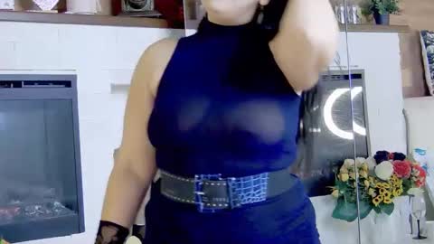 SofiaHanson online show from 12, 12, 2024