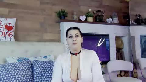 SofiaHanson online show from 10, 2, 2025