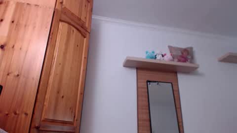 Snapshot of lisaskybaby chatting on 3, 11, 2025 Lisaskybaby online show from 3, 11, 2025