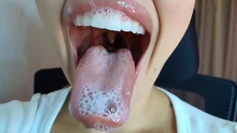 Lisbet online show from 13, 4, 2026