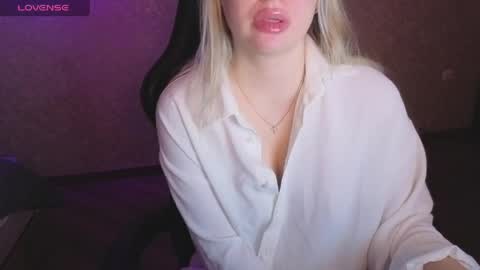 Anna online show from 8, 4, 2026