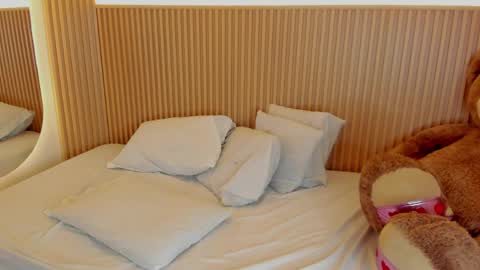 Snapshot of liss_reyes chatting on 11, 4, 2026 Liss online show from 11, 4, 2026