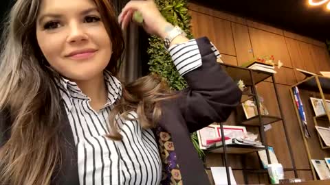 Lissa online show from 9, 5, 2026