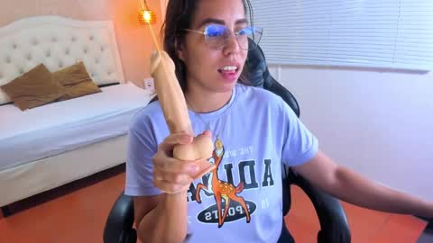 L I S S A  online show from 10, 3, 2025