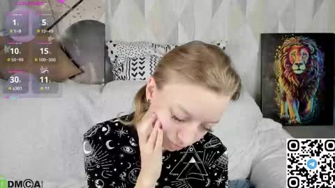 Snapshot of lissa_kitsune chatting on 4, 10, 2025 Lissa online show from 4, 10, 2025