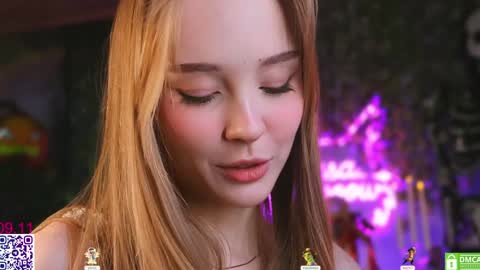 Snapshot of lissa_meooow chatting on 9, 11, 2025 your Liza again. Next stream Dec. 1 at 2 or 3 GMT online show from 9, 11, 2025