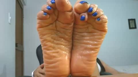 Snapshot of lissafeethot chatting on 17, 12, 2025 Lissafeethot online show from 17, 12, 2025