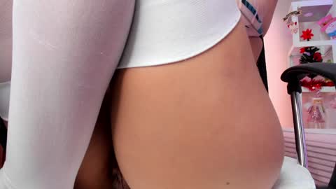 Snapshot of lissbrown chatting on 28, 12, 2024 Liss Brown online show from 28, 12, 2024