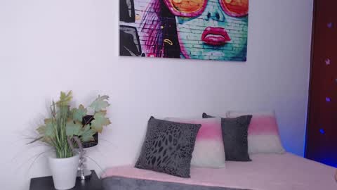 Snapshot of lissbrown chatting on 18, 1, 2025 Liss Brown online show from 18, 1, 2025