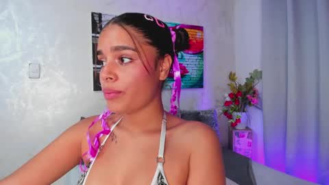 Snapshot of lissbrown chatting on 1, 4, 2026 Liss Brown online show from 1, 4, 2026
