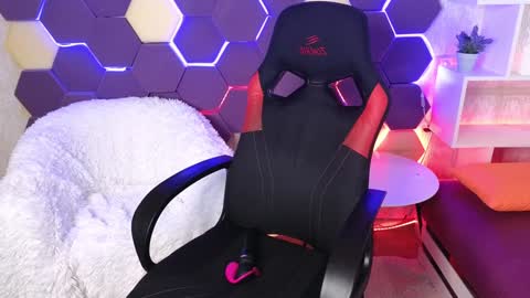 Snapshot of litabrom chatting on 16, 1, 2025 Lena online show from 16, 1, 2025