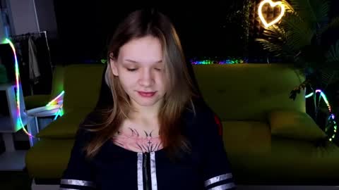 Snapshot of litabrom chatting on 1, 2, 2025 Lena online show from 1, 2, 2025