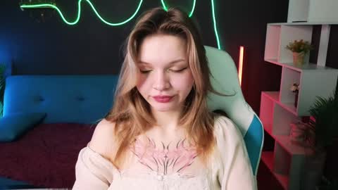 Snapshot of litabrom chatting on 5, 2, 2025 Lena online show from 5, 2, 2025