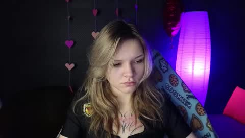 Snapshot of litabrom chatting on 17, 2, 2025 Lena online show from 17, 2, 2025