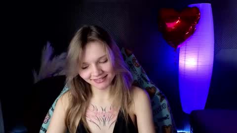 Snapshot of litabrom chatting on 5, 3, 2025 Lena online show from 5, 3, 2025