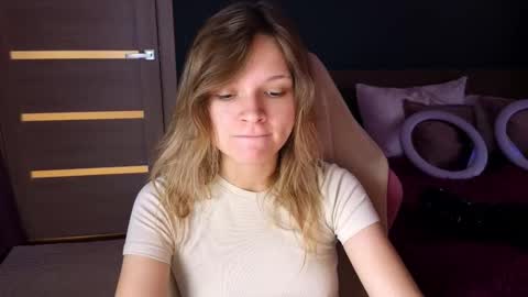 Snapshot of litabrom chatting on 26, 9, 2025 Lena online show from 26, 9, 2025