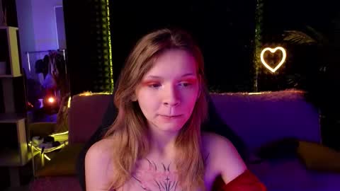 Snapshot of litabrom chatting on 11, 10, 2025 Lena online show from 11, 10, 2025