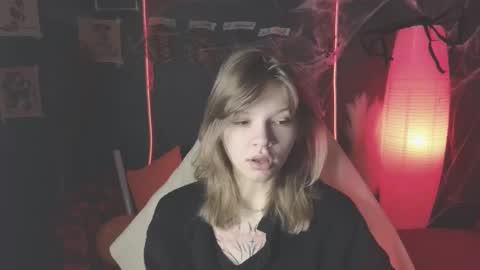 Snapshot of litabrom chatting on 20, 10, 2025 Lena online show from 20, 10, 2025