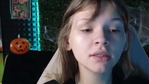 Snapshot of litabrom chatting on 21, 10, 2025 Lena online show from 21, 10, 2025