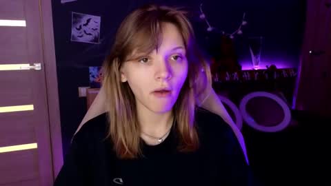 Snapshot of litabrom chatting on 24, 10, 2025 Lena online show from 24, 10, 2025