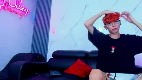Snapshot of litle_sweet chatting on 8, 7, 2026 dilan jack thom online show from 8, 7, 2026