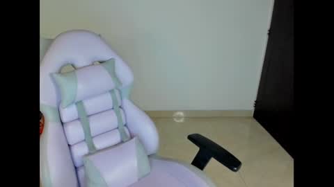 Danni online show from 17, 12, 2024